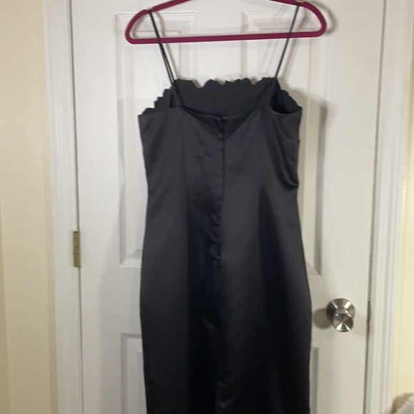 Size 13 black thin strap dress with Rose design - Picture 3 of 6